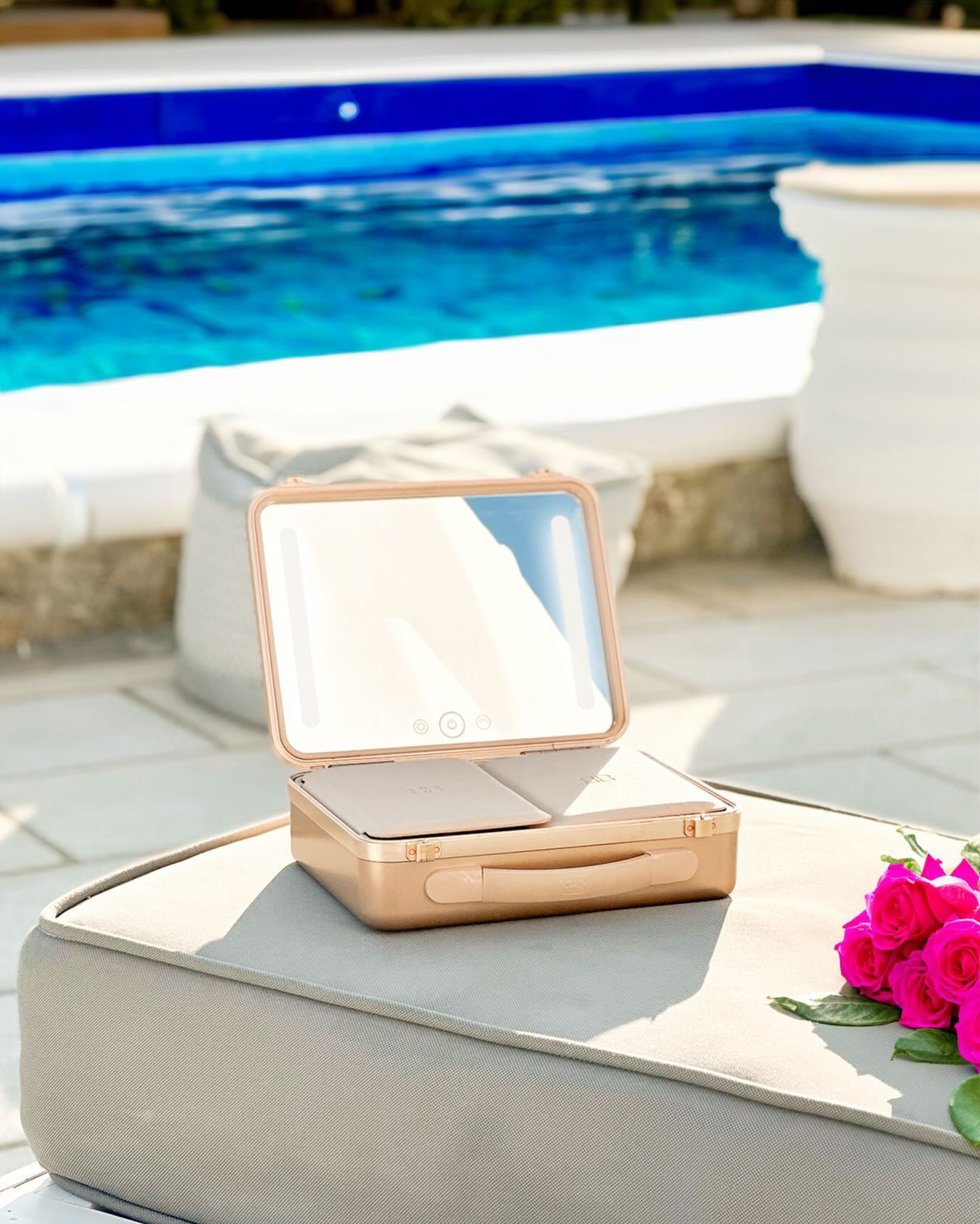 The Beautifect Box | An Award-Winning Makeup Vanity With LED Mirror