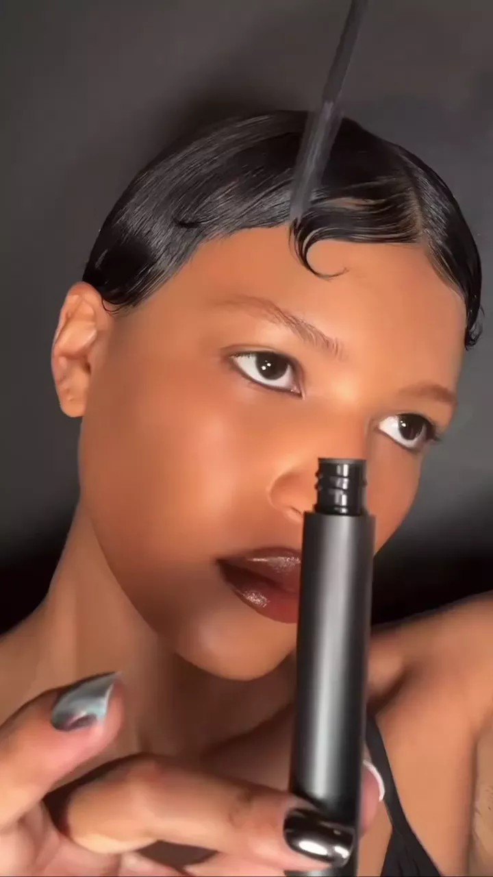 Lightweight Mascara EASY LASH | Simihaze Beauty