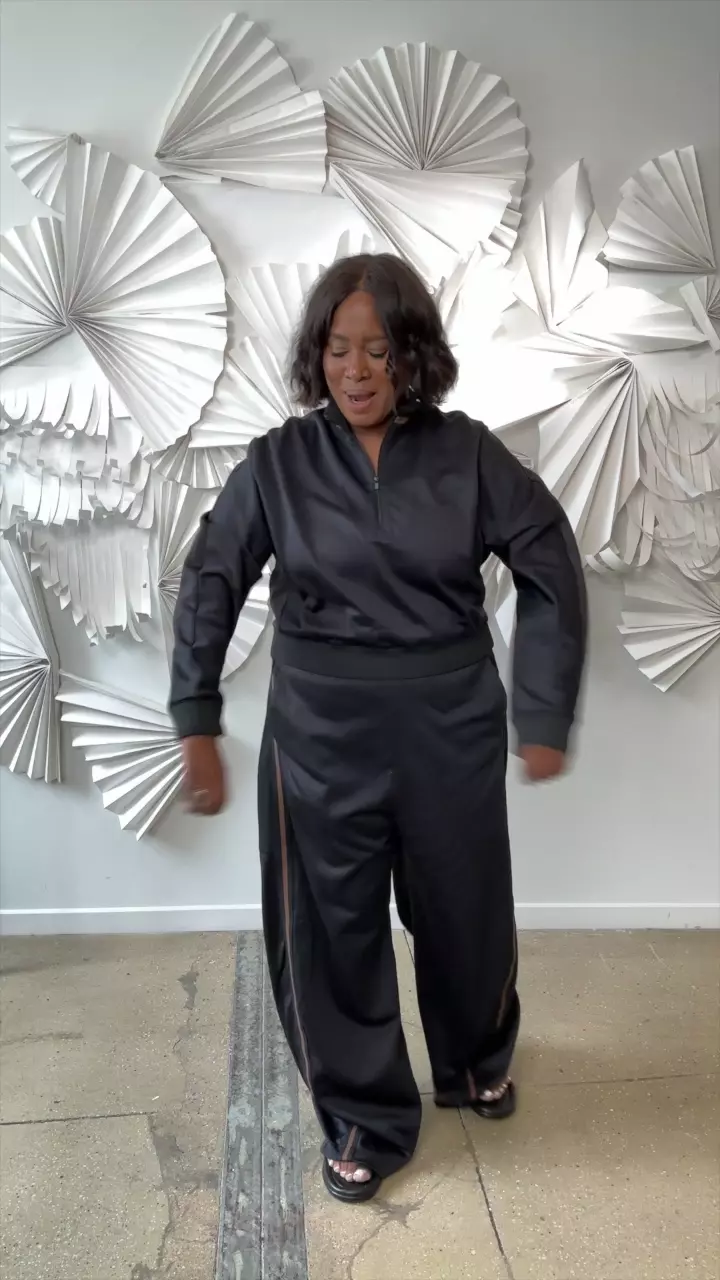 T.japan sweat cropped tops 新品 Joah-Brown-Henley-Crop-